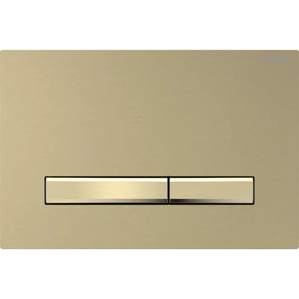 Geberit Sigma50 -huuhtelupainike kaksoishuuhteluun, kulmikas, harjattu messinki, messinkiset painikkeet